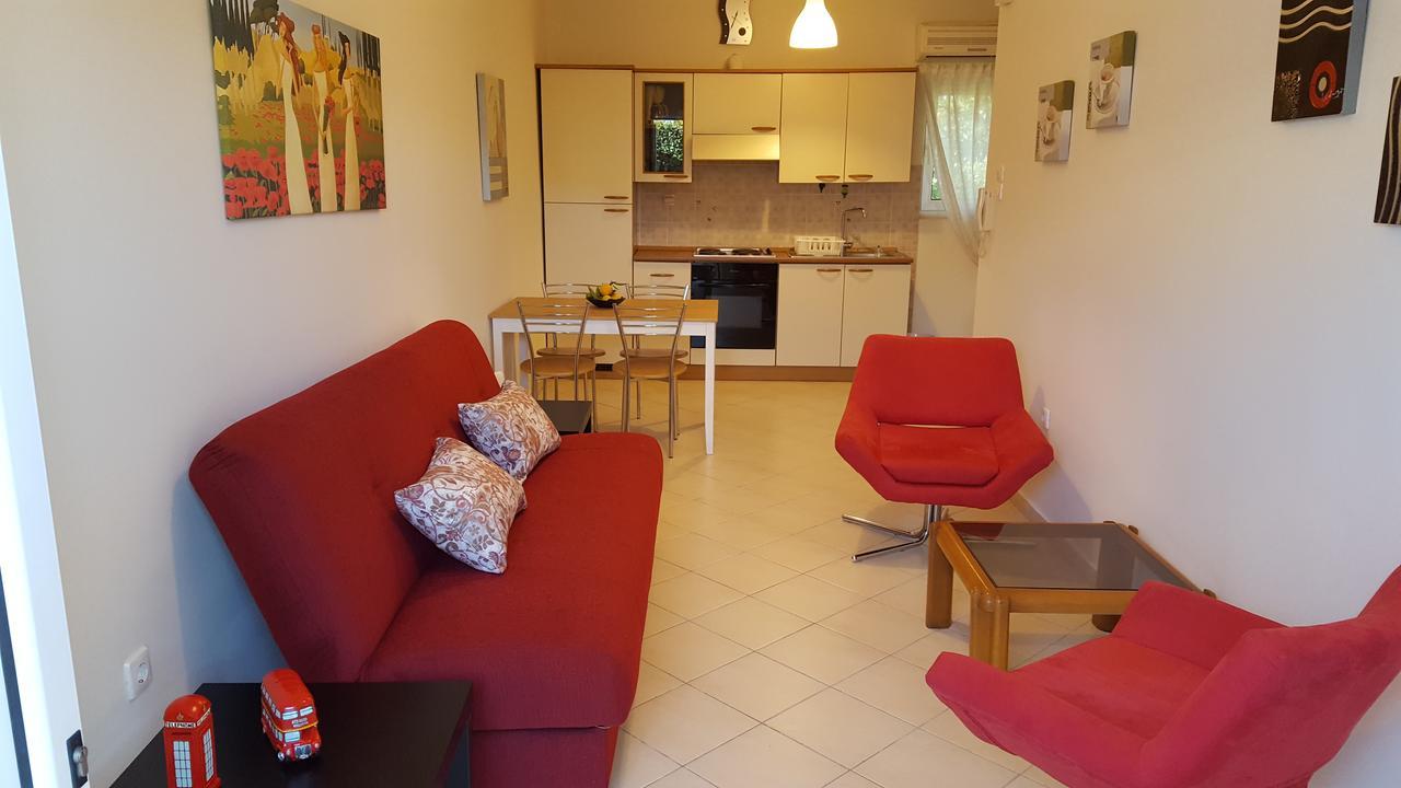 Patras Palm Tree Apartment Екстериор снимка
