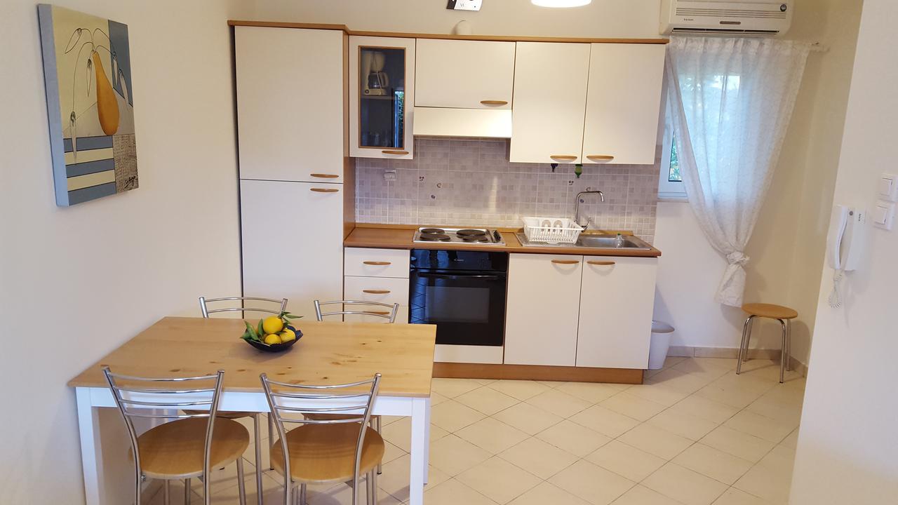 Patras Palm Tree Apartment Екстериор снимка